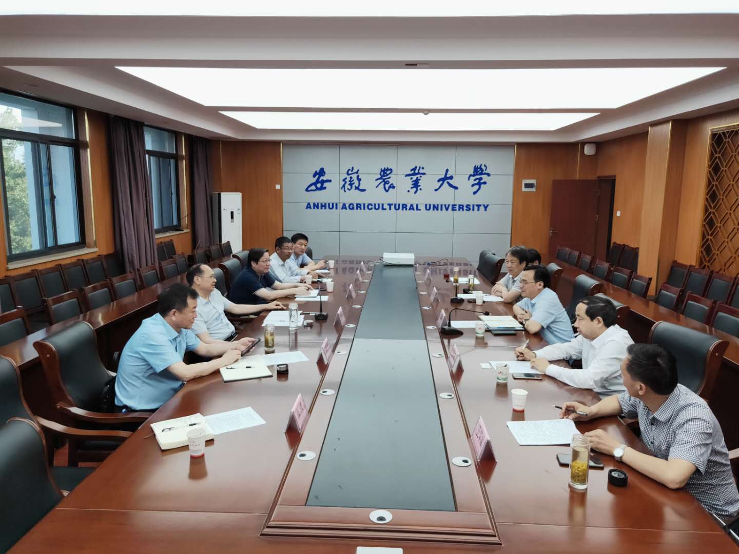 集團(tuán)公司黨委書記、董事長(zhǎng)詹先豪赴安徽農(nóng)業(yè)大學(xué)廬江郭河國(guó)家農(nóng)業(yè)科技創(chuàng)新與集成示范基地考察